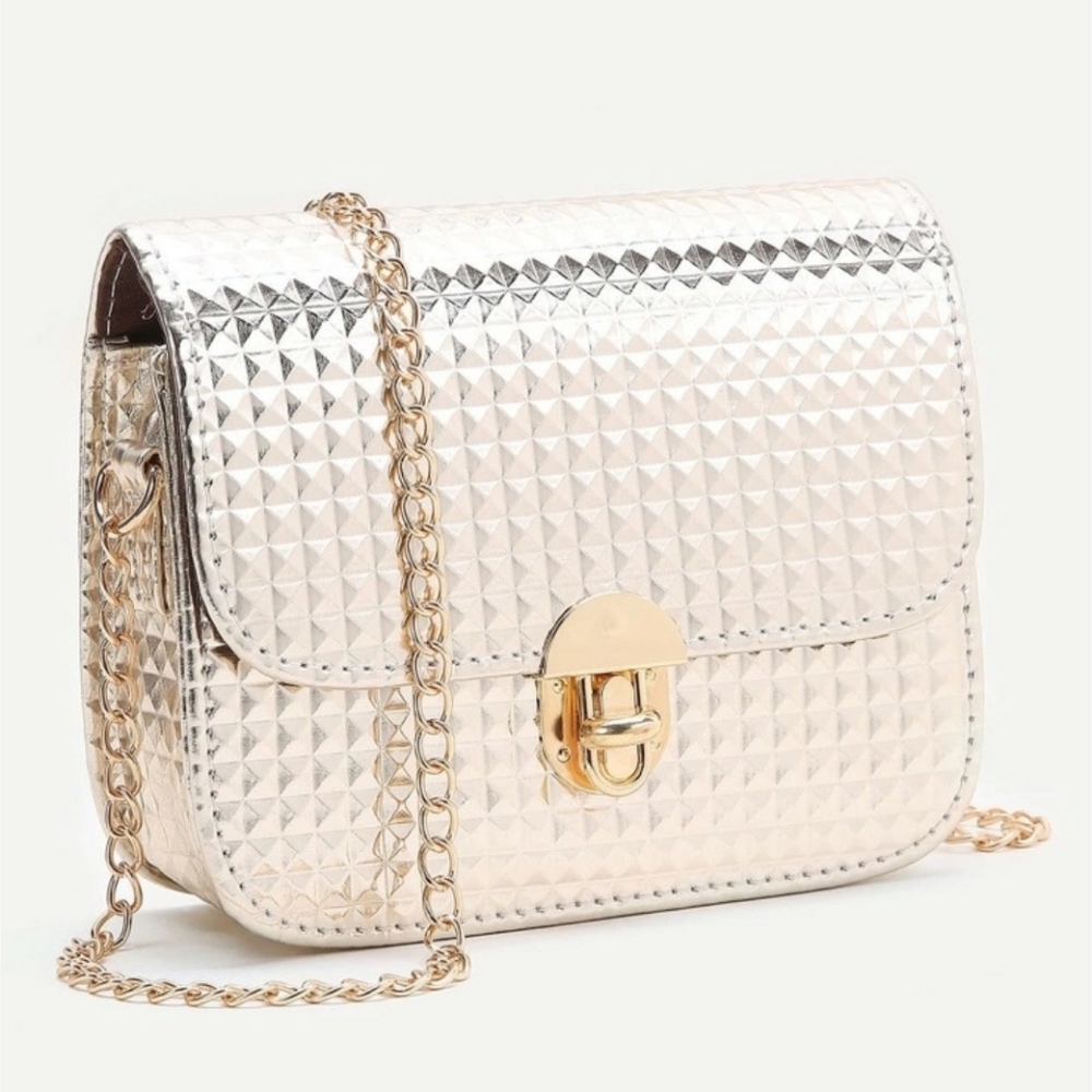 Holographic Diamond Textured Mini Chain Purse